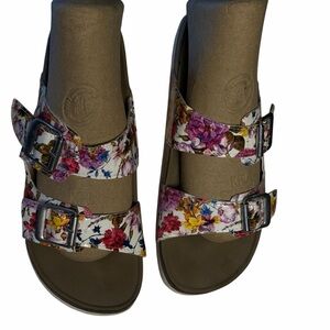 Madden NYC Flat 2 Strap Breckk Sandals